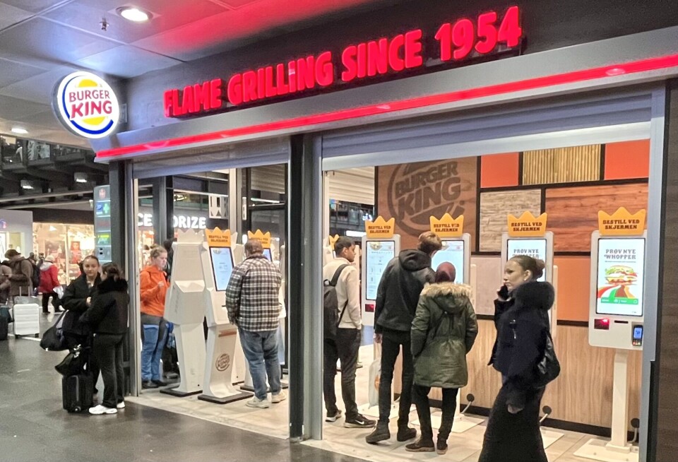 VOKSER: Burger King er landets største gatekjøkkenkjede, og filialen på Oslo S er blant deres mest innbringende. De og erkefienden McDonald's kjemper om å skaffe seg gode lokaler til nyåpninger. Burger King  Oslo S