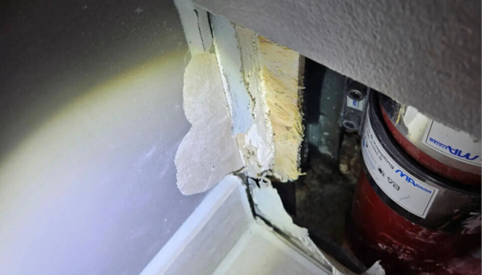 FÅR KRITIKK: Bærum kommune er kritisk til håndteringen av våtromsløsningene i Bekkestua Have. Her fra en vannlekkasje i en av leilighetene i høst. Foto: Privat