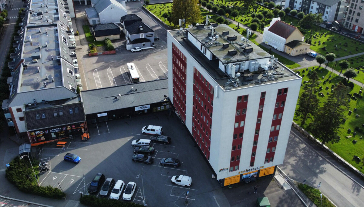 Johan Rasting Johan Rasting i spissen for eiendomskjøp i Sandefjord