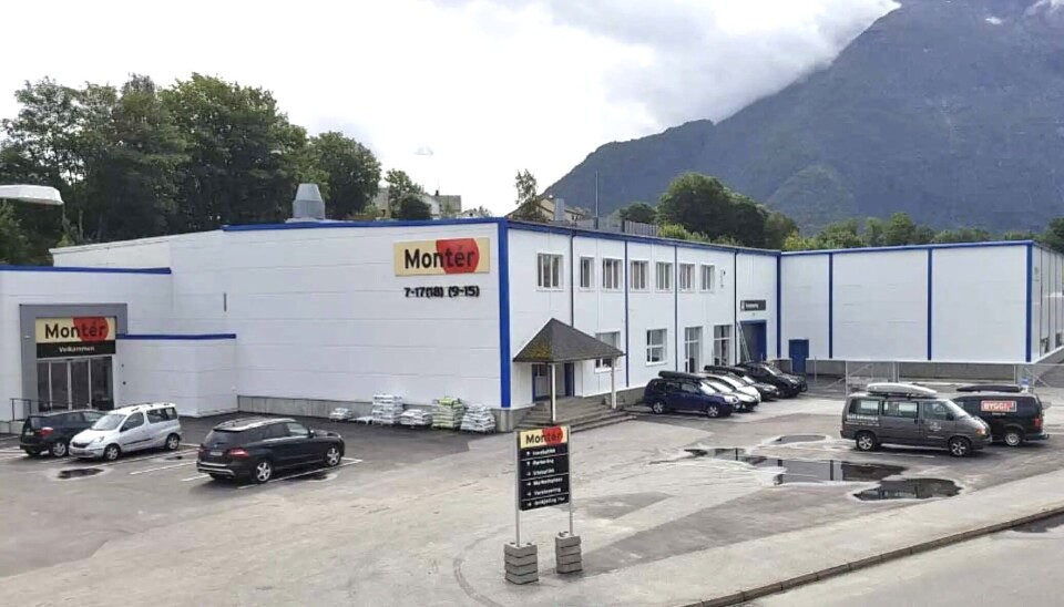 SOLGT: Denne handelseiendommen har nå nye eiere. Monter Rauma. Foto: Optimera